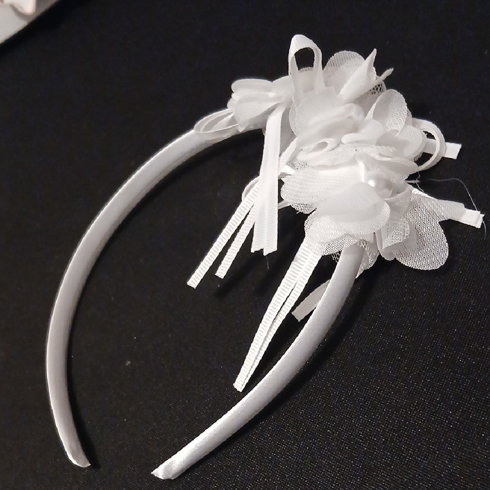 White Headband with Bow Accents. Brand New! - Picture 2 of 5